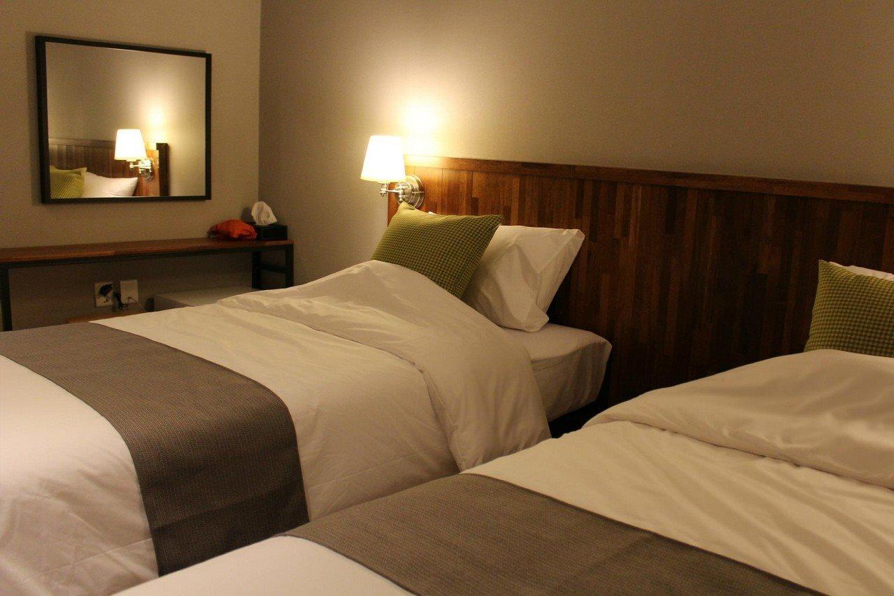 Hostel Cleo Seoul Hongdae Bagian luar foto